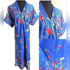 Vintage Metropolitan Housecoat